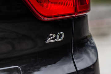 Close-up 2.0 chome car chome logo