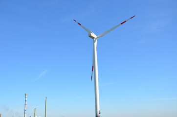 Fototapeta premium wind turbine in a windfarm