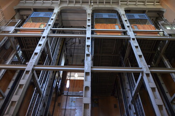 Obraz premium huge oldtimer escalators