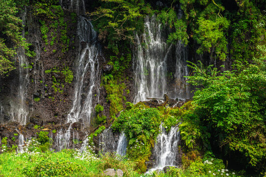 白糸の滝 静岡県 © kikisora