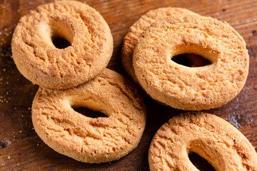 ring biscuits with hole in the middle