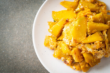 Stir Fried Pumpkin with Egg