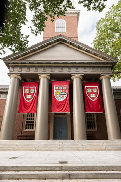 Harvard Campus University