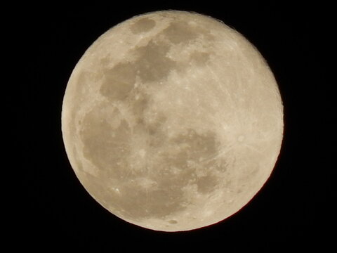 full moon zoom picture