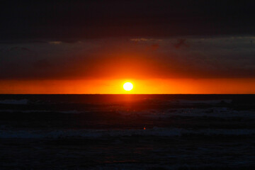 Fototapeta premium sunset over the sea
