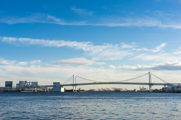 Fototapeta na wymiar 東京湾　レインボーブリッジの風景