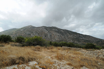 Le mont Giouchtas vu depuis la colline de Fourni près d'Archanes en Crète