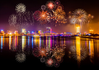 The largest city of light in Vietnam welcomes the New Year