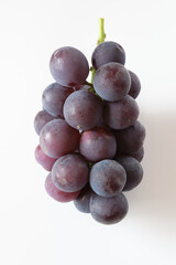 ピオーネ（葡萄）を白背景で