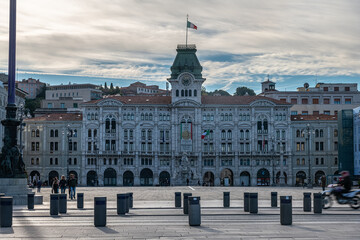 Fototapeta na wymiar Autumn Morning at Piazza dell’Unità d’Italia with town hall in Trieste, Italy