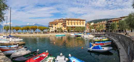 Fototapeta na wymiar Port of Torri on Lake Garda