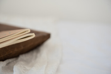 Carnets, bois et dentelle