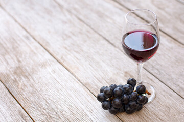 red wine and grapes, red grape juice