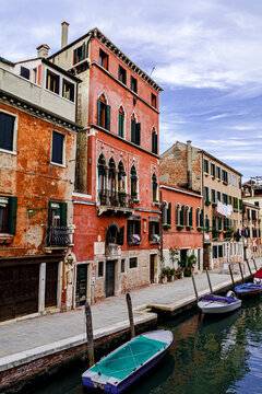 September 29, 2017 - Venice, Veneto, Italy: Tintoretto house Casa del Tintoretto on Fondamenta dei Mori. Cannaregio district.