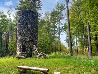 Pinnacle Tower in Dorset Village, Vermont. - obrazy, fototapety, plakaty