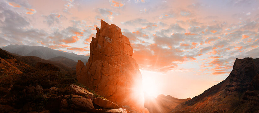 Sunset in the mountains with red rock. © JOE LORENZ DESIGN