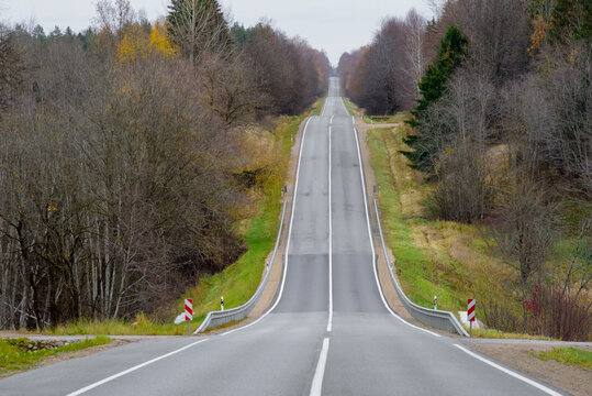 Downhill Road Images – Browse 27,470 Stock Photos, Vectors, and Video |  Adobe Stock