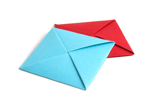 envelopes for playing jong on a white background