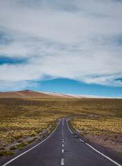 Carretera en San Pedro de Atacama