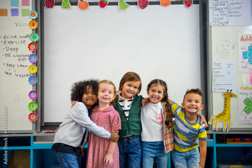 Wall mural Happy kids at elementary school