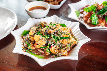 stir fried fish with spicy sauce