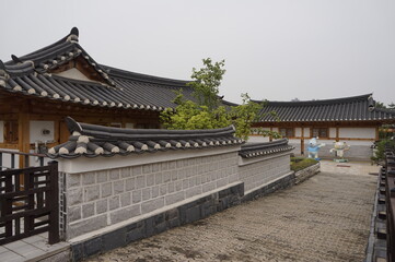 Fototapeta na wymiar 문화예술을 체험할 수 있는 김포예술마을 문화예술체험관의 풍경입니다.