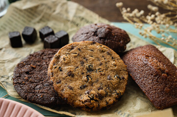 洋菓子　クッキーとフィナンシェ