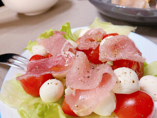 生ハムサラダ