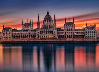 hungarian parliament building - Powered by Adobe