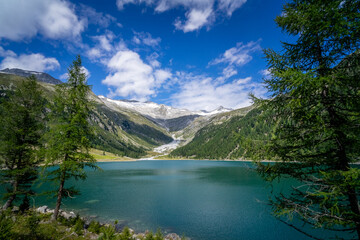 Obraz na płótnie Canvas Hiking around the Neves Reservoir in South Tyrol.