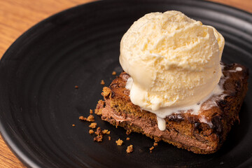 Dessert - bronwie with hazelnut cream and ice cream