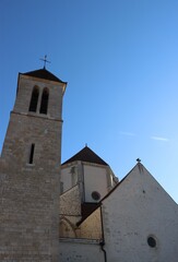 Fototapeta na wymiar church of st Thibault en Auxois 