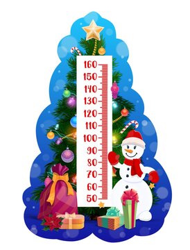 Kids height chart of cartoon Christmas tree and snowman character. Vector growth meter or stadiometer ruler for children growing measuring with Xmas tree, gifts and presents, wall sticker design