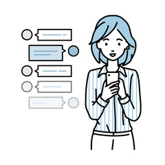 立ってスマートフォンで楽しくチャットで会話するブラウスの女性