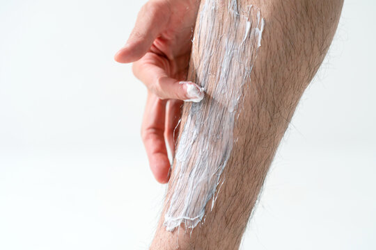 すね毛・若い男性・除毛クリーム