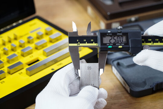 Vernier caliper and scale. Measuring tool and equipment,Gauge Blocks Precision Metric