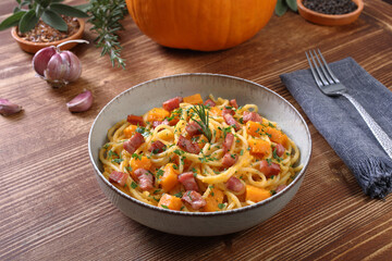 spaghetti zucca e bacon