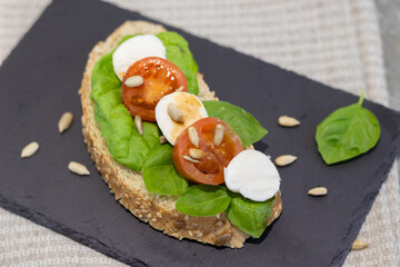 sandwich with salmon