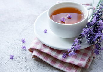 Obraz na płótnie Canvas Cup of lavender tea