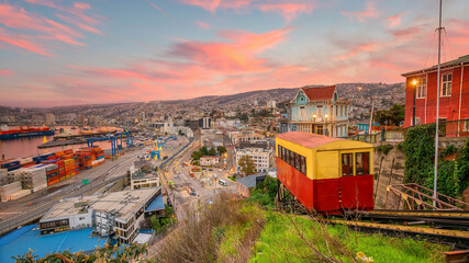 Fototapeta na wymiar Passenger carriage of funicular railway in Valparaiso, Chile