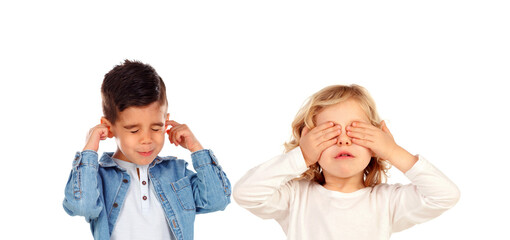 Children covering his ears an other one his eyes