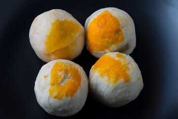 Spring rolls consist of flour, scrambled bean filling, salted egg.