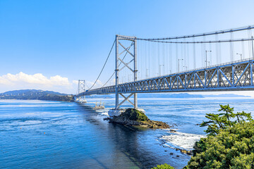 Naklejka premium 千畳敷から見た大鳴門橋 徳島県鳴門市 Naruto Bridge seen from the Senjojiki Tokushima-ken Naruto city