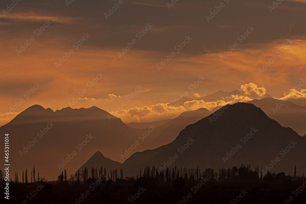 Wall mural sunset in the mountains