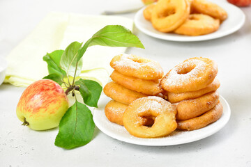 Apple rings