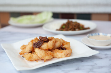 honey pecan prawns