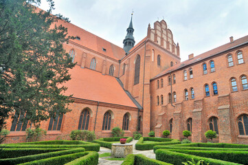 Fototapeta premium Bazylika katedralna Wniebowzięcia Najświętszej Maryi Panny w Pelplinie 