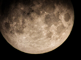 Frammenti di Luna Piena