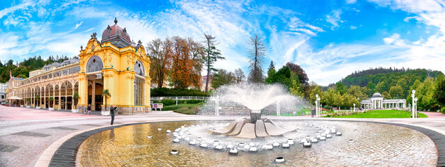 Colonnade with singing fountains in Marienbad -Marianske Lazne, Czech Republic - obrazy, fototapety, plakaty