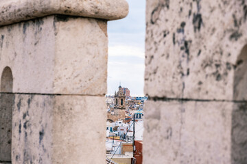 Vista e la iglesia de San Agustín desde las Torres de Quart de Valencia